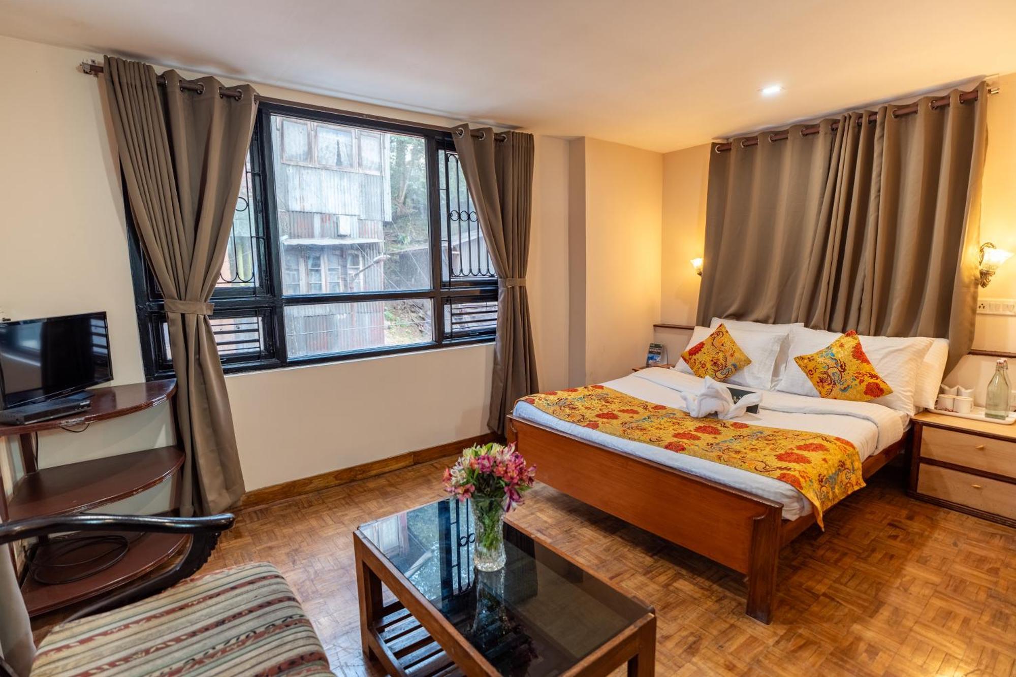 Muscatel Fairmont - 100 Mts From Mall Road Νταρτζίλινγκ Εξωτερικό φωτογραφία